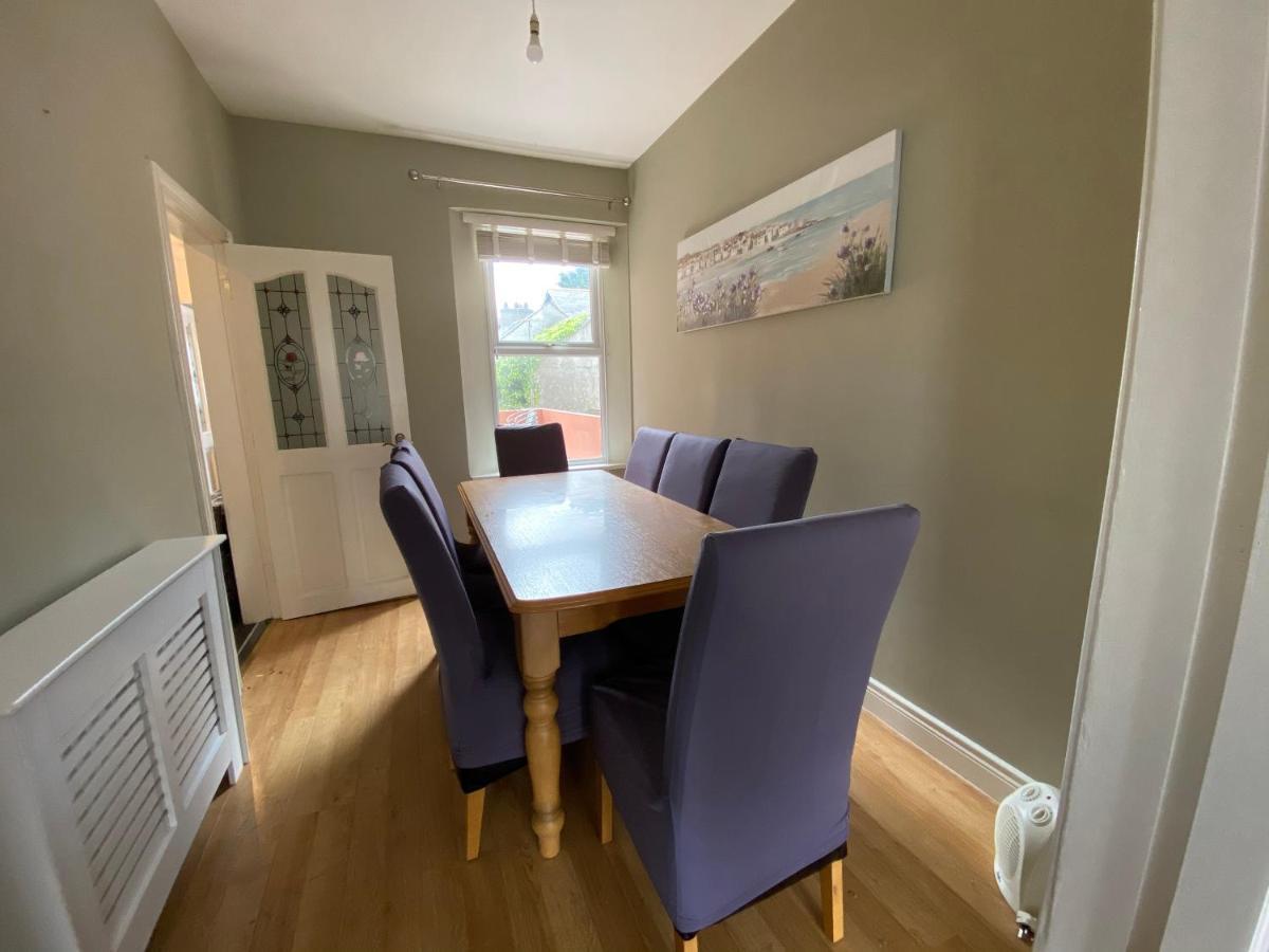4 Bedroom Portrush Town Centre Holiday Rental Exterior photo